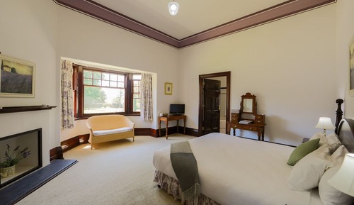 Deluxe Room, Non Smoking, Jetted Tub (Deluxe Spa Suite)
