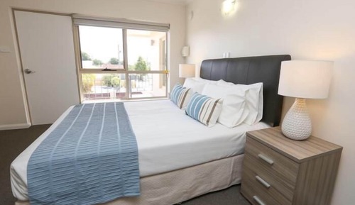 Deluxe Suite, 1 Bedroom, Non Smoking (King Deluxe Suite)