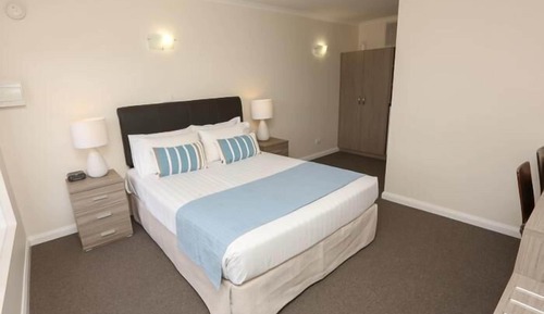 Deluxe Suite, 1 Bedroom, Non Smoking (King Deluxe)