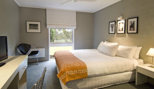 Hume King Room