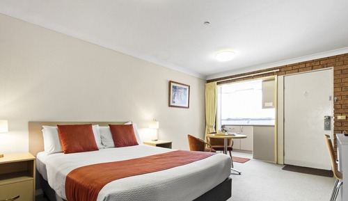 Family Apartment, 2 Bedrooms, Kitchenette (Family Unit)