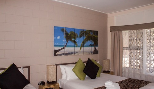 Deluxe Suite, 1 Bedroom, Non Smoking (Deluxe Twin Unit)