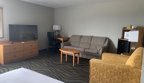 Deluxe Room, 2 Queen Beds, Refrigerator & Microwave
