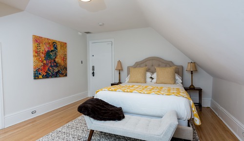 Room, 1 Queen Bed (Lasalle)