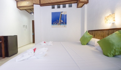 Deluxe Queen Room