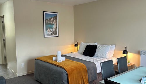 One Bedroom Motel