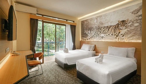 Leopard Executive Twin
