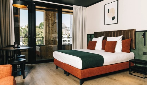 Superior Studio, Balcony
