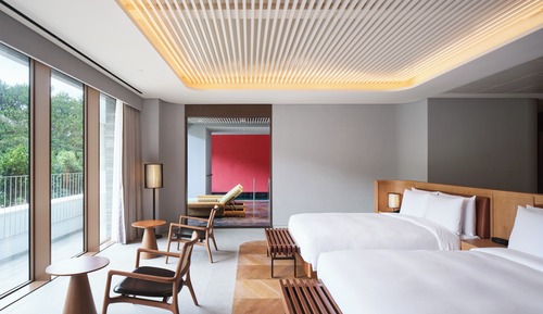 Cabin X Mansion Pool House (A SPIRIT OF JOURNEY Free Access for 4 + 2 Free parking)