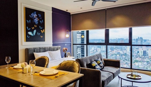 Superior Studio, City View