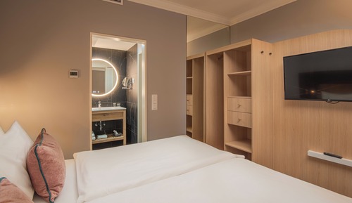 Junior Double Room