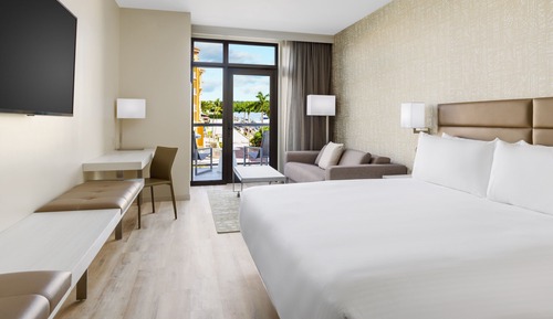 Room, 1 King Bed with Sofa bed, Non Smoking, Balcony (Mobility/Hearing Access, Roll-in Shwr)