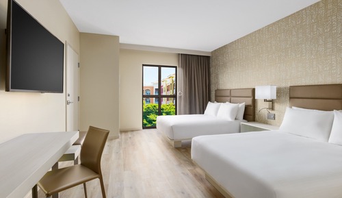 Standard Room, 2 Queen Beds, Non Smoking (Mobility/Hearing Accessible, Tub)