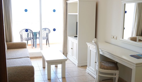 Junior Suite (2 adults + 1 child)