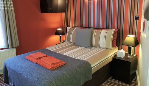 Deluxe Double Room, Ensuite (Cherry Room)
