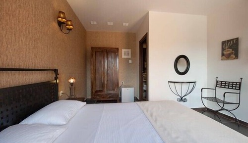 Superior Double Room, 1 Double Bed, Hill View (Panoramic)