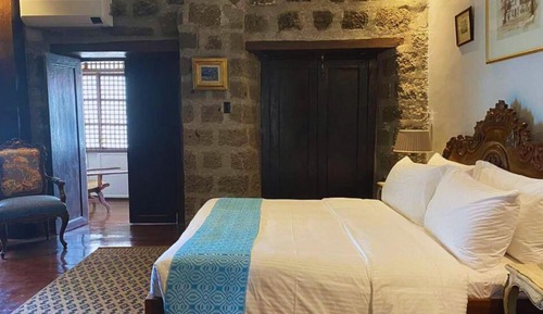 Premier Room