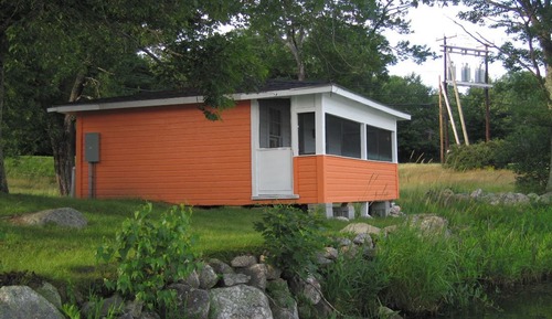 Lakefront Orange Cottage