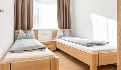 Comfort Apartment, 2 Bedrooms, Balcony, Mountain View
