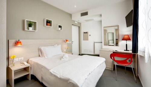 Deluxe Single Room