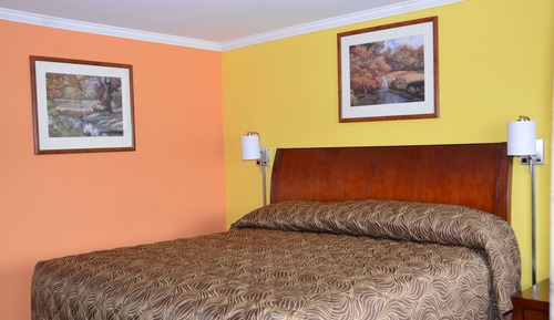 Standard Room, 1 King Bed