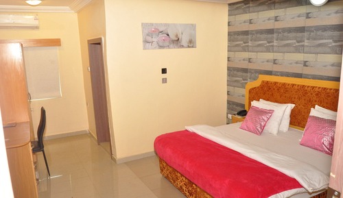 Luxury Room, 1 King Bed