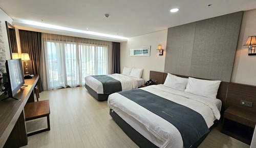 Family Twin Room