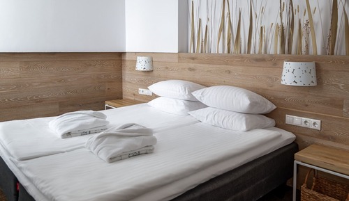 Junior Suite (with SPA Access)