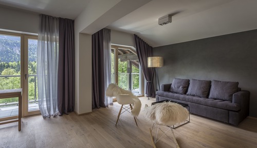 Suite Panoramic View with SAUNA, Roof Terrace and Balcony (separate floor)