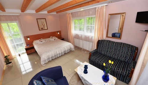 Standard Quadruple Room, Private Bathroom, Garden View