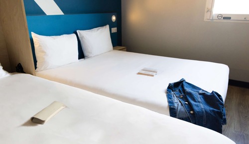 Triple Room, Multiple Beds