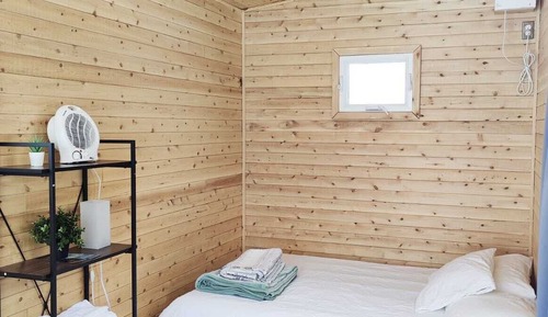 Panoramic Cabin, 1 Queen Bed, Shared Bathroom, River View