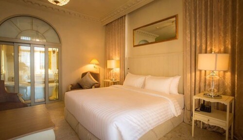 Deluxe Room, 1 King Bed