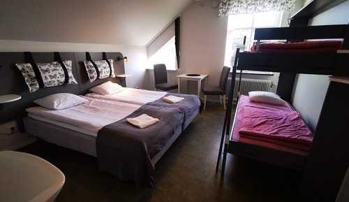 Classic Quadruple Room, Shared Bathroom