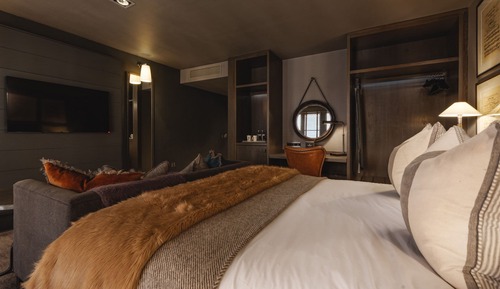 Superior Room, 1 King Bed