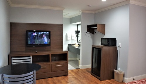 Standard Room, 1 King Bed