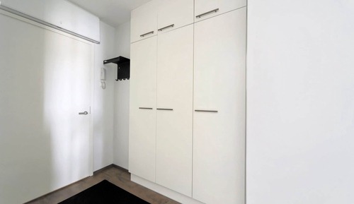 Studio, 1 Twin Bed