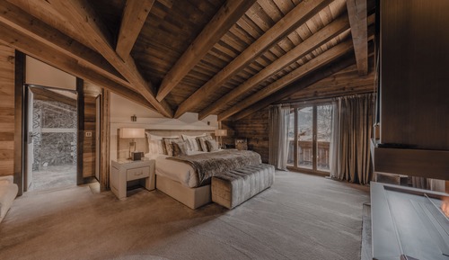 Junior Suite, 1 King Bed, Balcony