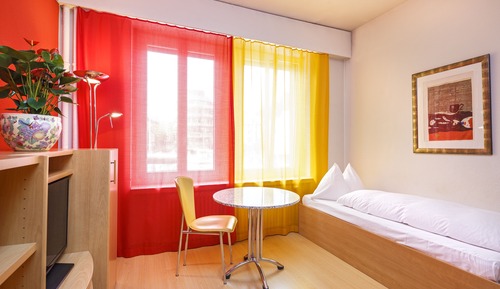 Single Room, Shared Bathroom