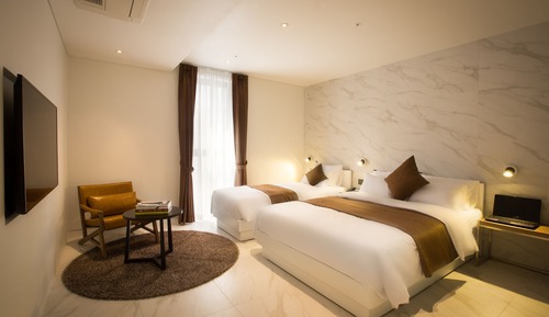 Premier Twin Room