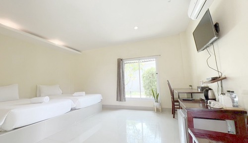 Basic Twin Room, 2 Twin Beds, Non Smoking, Resort View