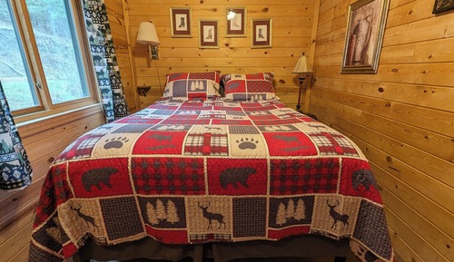 Deluxe Cabin, 1 Bedroom (Unit #9)