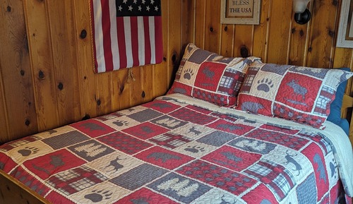 Family Cabin, 3 Bedrooms (Unit #5)