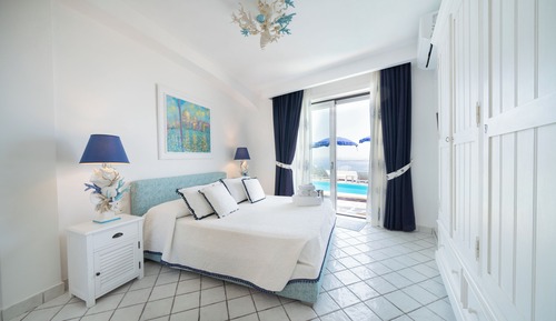 Exclusive Double or Twin Room, Jetted Tub, Sea View