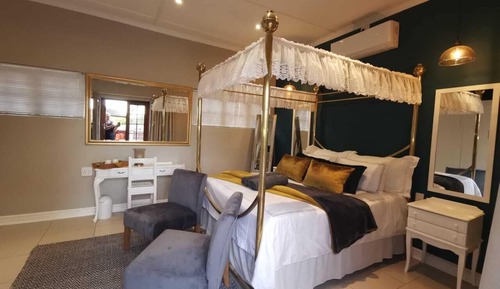 Comfort Room (Bridal Suite)