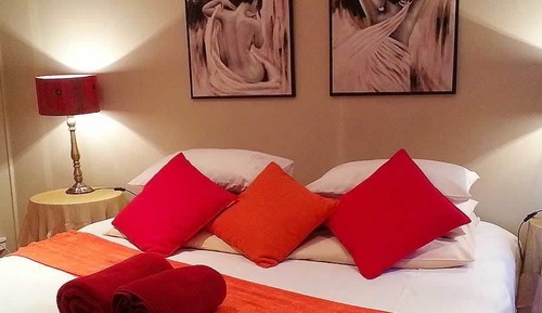 Family Room, 1 Bedroom