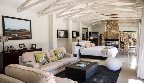 Rhino Private Suite with Swimming Pool