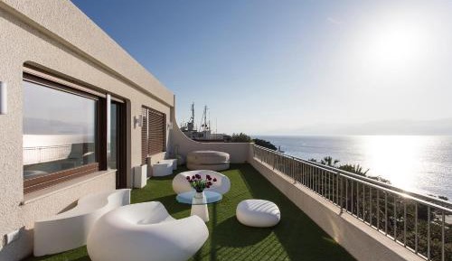 Penthouse Apartment with Sea View (5 Adults)  