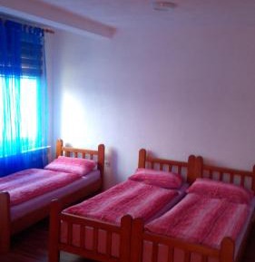 Apartment with Lake View