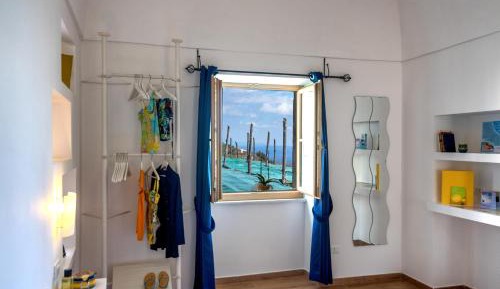 One-Bedroom Apartment with Sea View